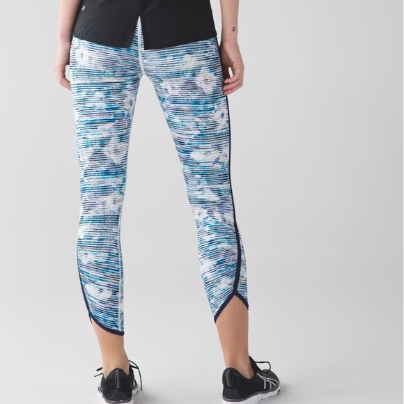 Lululemon Real Quick Tights Size 8 - Picture 3 of 8